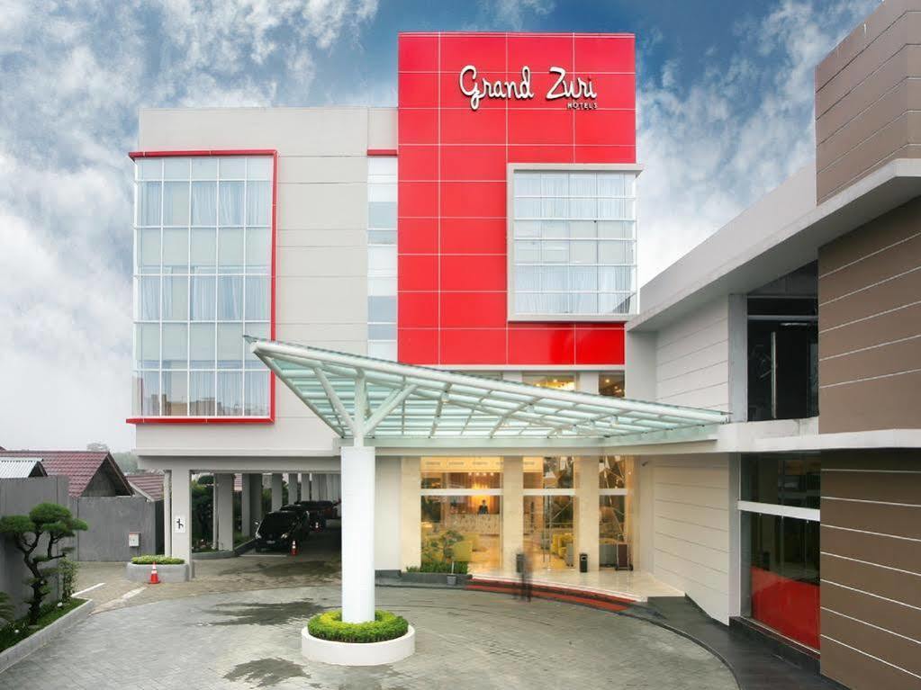 Hotel Grand Zuri Muara Enim Экстерьер фото